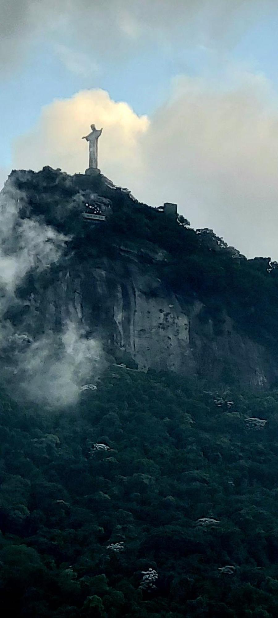 Apto Inteiro 78M Vista Cristo Redentor Para 5 Pessoas * Rio de Janeiro